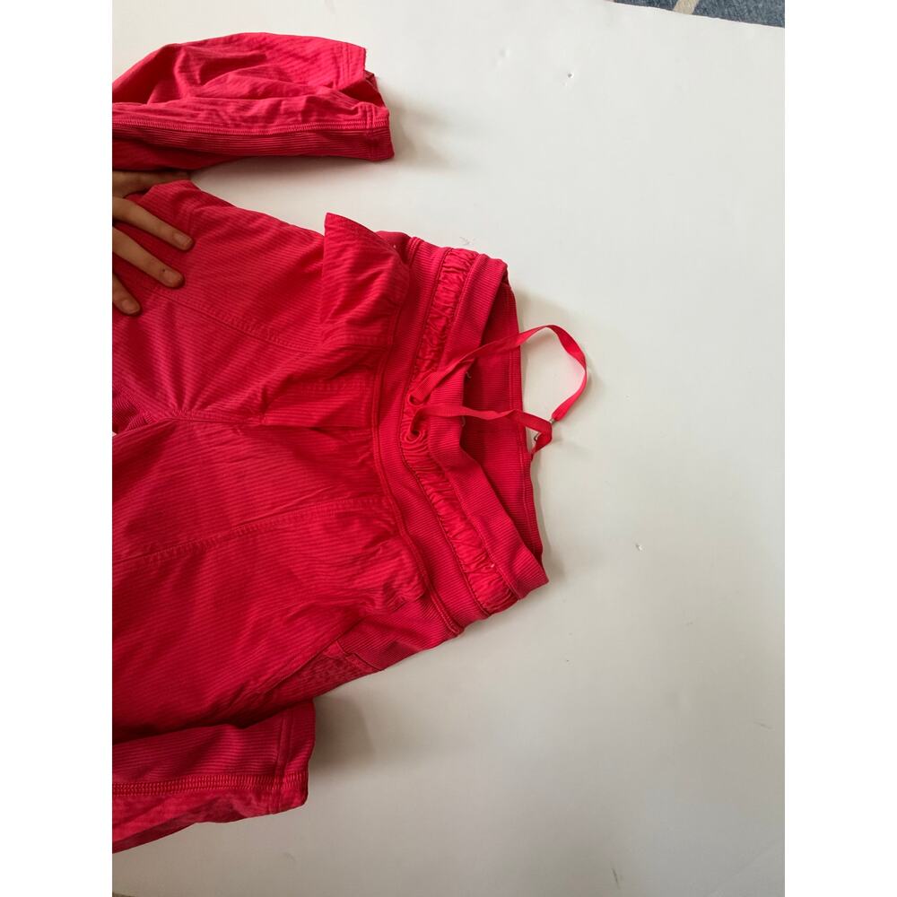 Lululemon Dance Studio Mid-Rise Cropped Pant
Glaze Pink size 0 - Picture 7 of 10